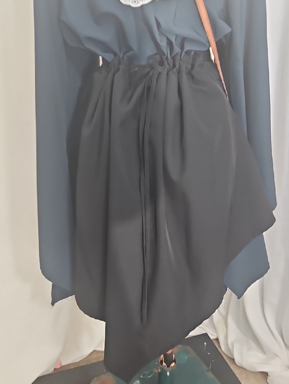 Upcycled Ren Faire Scullery Maiden / Bar Wench Complete Costume Size L/XL - Picture 11 of 14